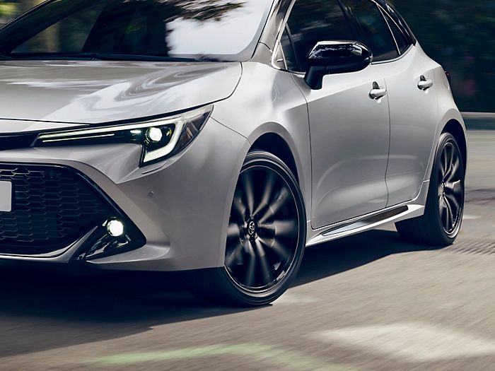Corolla hatchback outlet hybrid
